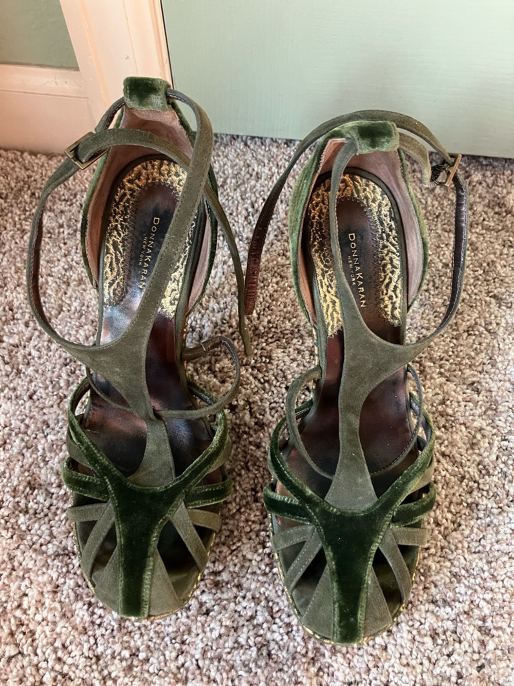 Donna Karen 4” heels. Olive green